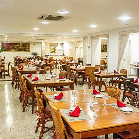 Radio Hotel Resort & Convention แซร์ฮาเนกรา ภายนอก รูปภาพ